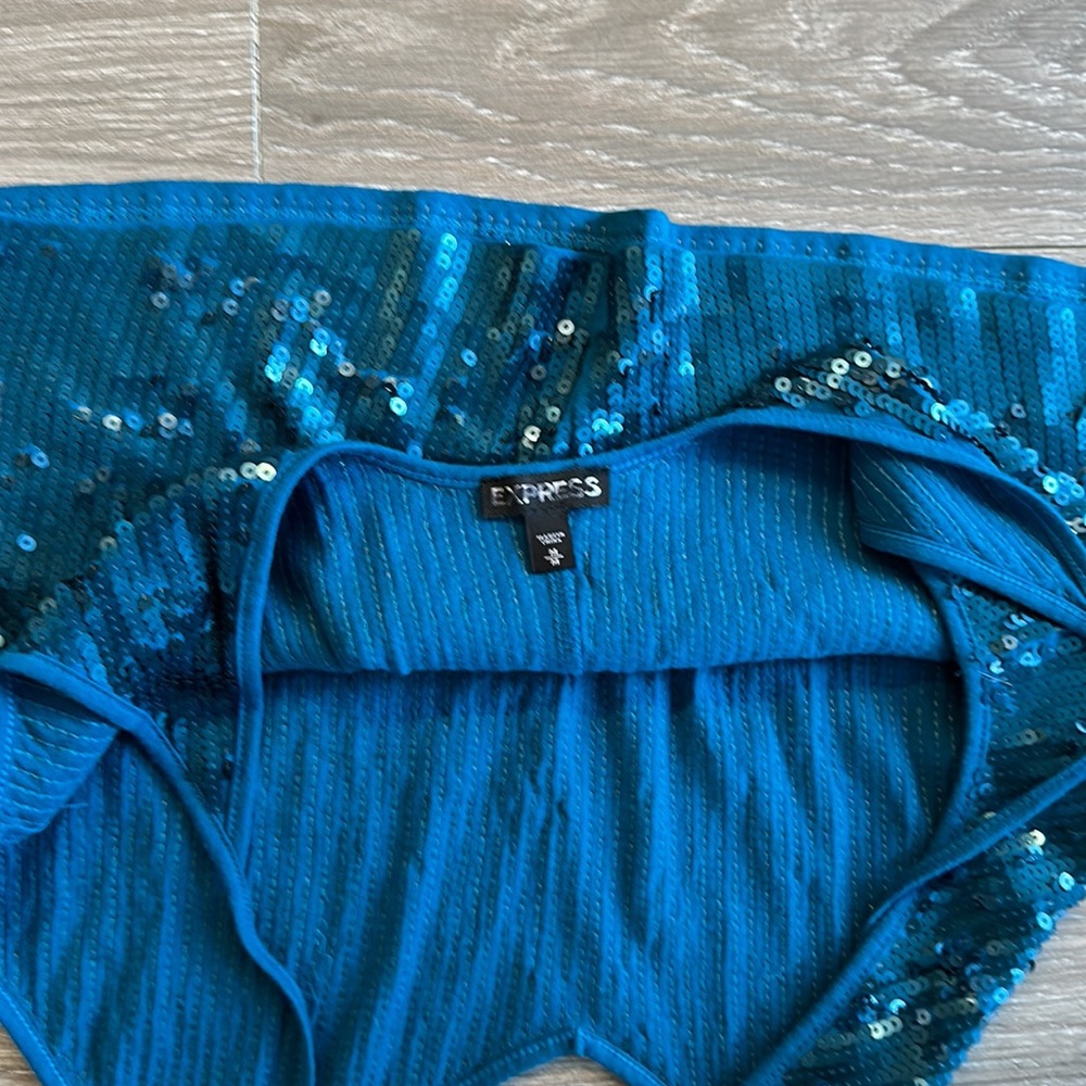 Express Sequined Crop Top size medium - Picture 7 of 7